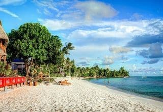 Relax at Matira beach