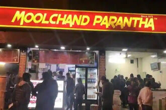 Moolchand Parantha Restaurant Delhi