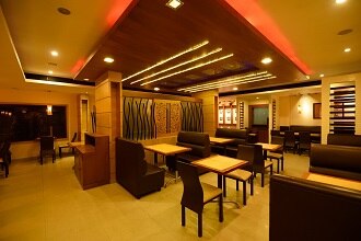 Ezham Suvai Cantonment Restaurant Trichy - Lowest Flight Fares Ezham Suvai Cantonment Restaurant Trichy
