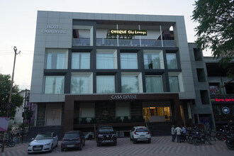 Hotel Casa Divine Bareilly