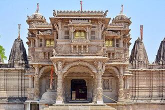 Hutheesing Jain Mandir Ahmedabad