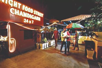 Night Food Street Restaurant Chandigarh