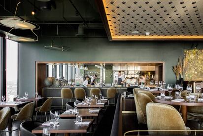 Canoe Restaurant Canada - Lowest Flight Fares Canoe Restaurant Canada