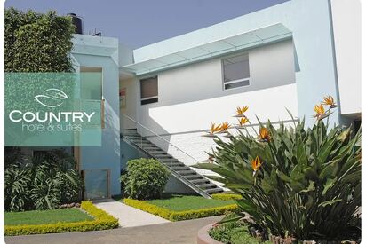 Country-Hotel-and-Suites-guadalajara