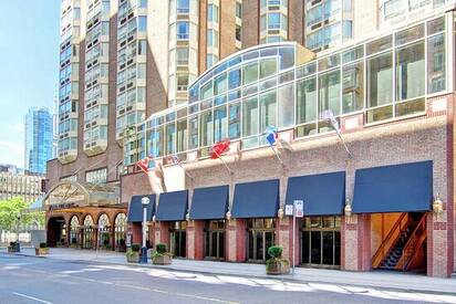 Doubletree By Hilton Hotel Toronto