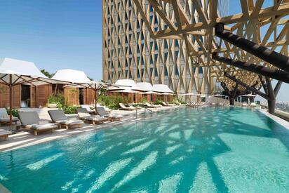 Four Seasons Hotel - Lowest Flight Fares Four Seasons Hotel