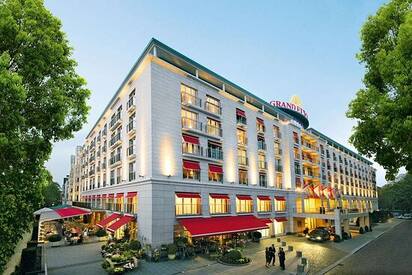 Grand-Elysee-Hotel-Hamburg - Lowest Flight Fares Grand-Elysee-Hotel-Hamburg