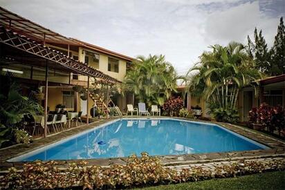 Hotel-La-Puerta-del-Sol-costa-rica