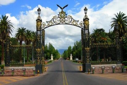 Portones del Parque General San Martin Mendoza