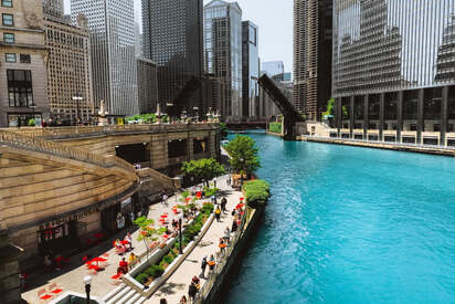 Riverwalk Chicago - Lowest Flight Fares Riverwalk Chicago