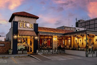 Café de la Flor - Macroplaza Restaurant Tijuana