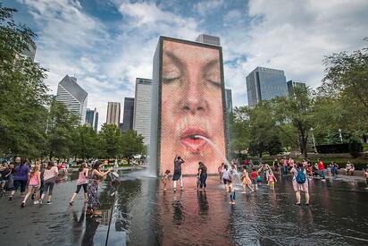 La Fuente de Crown Chicago