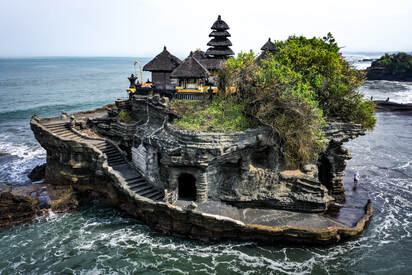 pura tanah lot bali