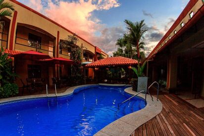 Hotel Iguana Verde