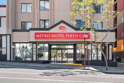 Metro Hotel