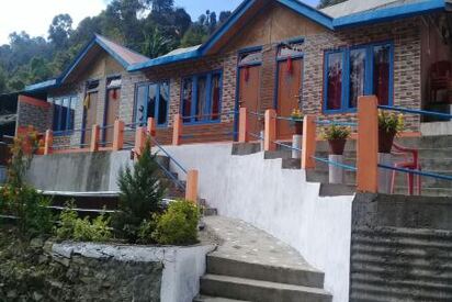 Yakten Paradise Homestay Pakyong - Lowest Flight Fares Yakten Paradise Homestay Pakyong