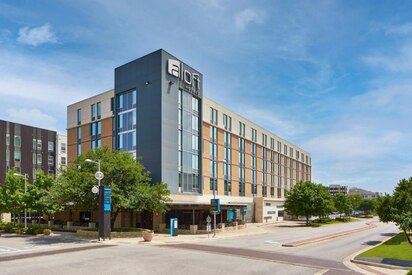 Aloft Austin Downtown