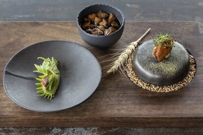 Canlis Restaurant Seattle - Lowest Flight Fares Canlis Restaurant Seattle