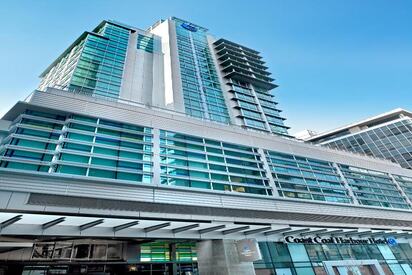 Coast Coal Harbour Vancouver Hotel by APA Vancouver - Lowest Flight Fares Coast Coal Harbour Vancouver Hotel by APA Vancouver