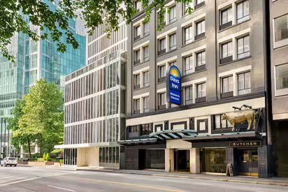 Days Inn by Wyndham Vancouver Downtown Vancouver - Lowest Flight Fares Days Inn by Wyndham Vancouver Downtown Vancouver