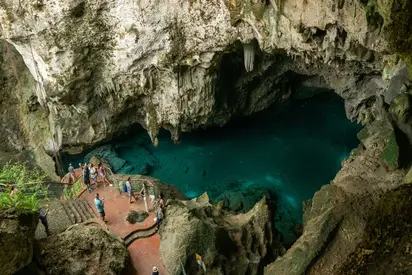 El Parque Nacional Los Tres Ojos Santo Domingo