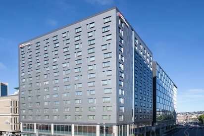 Hilton Garden Inn Seattle Downtown Seattle - Lowest Flight Fares Hilton Garden Inn Seattle Downtown Seattle