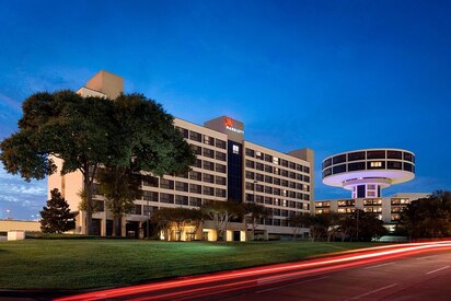 Houston Airport Marriott at George Bush Intercontinental Houston - Lowest Flight Fares Houston Airport Marriott at George Bush Intercontinental Houston