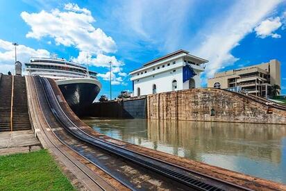 Miraflores Locks