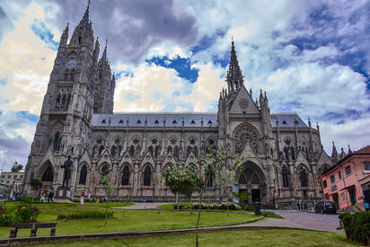 Climb-the-Basilica-Quito - Lowest Flight Fares Climb the Basilica