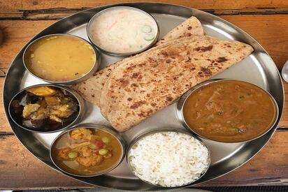 Dal Roti restaurant Kochi - Lowest Flight Fares Dal Roti restaurant Kochi