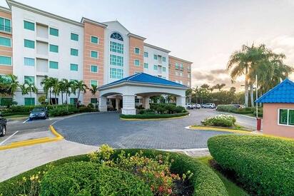 Hodelpa-Garden-Court-los-Caballeros - Lowest Flight Fares Hodelpa Garden Court