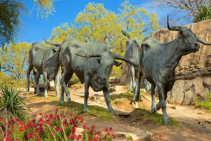 Pioneer Plaza Dallas - Lowest Flight Fares Pioneer Plaza Dallas