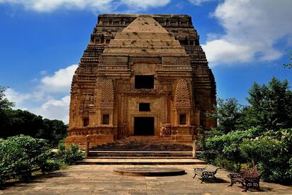 Teli ka Mandir Gwalior - Lowest Flight Fares Teli ka Mandir Gwalior