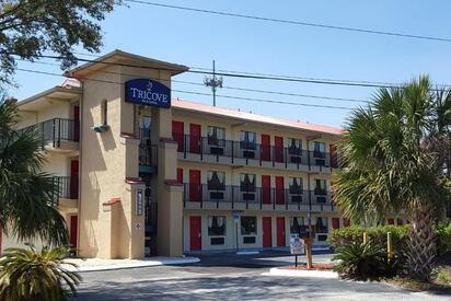Tricove Inn and Suites 