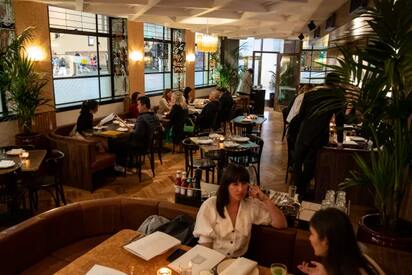 Clam Bar restaurant Sydney - Lowest Flight Fares Clam Bar restaurant Sydney