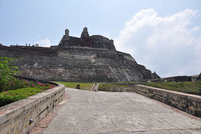 Navigate the Tunnels of Castillo San Felipe de Barajas