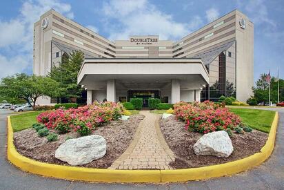 DoubleTree by Hilton Newark 