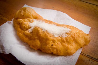 Empanada de Viento Ecuador 