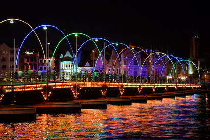 Queen Emma Bridge Willemstad