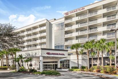 Crowne Plaza Orlando - Lake Buena Vista, an IHG Hotel