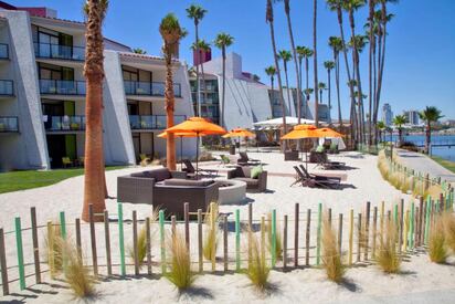 Hotel Maya - A DoubleTree by Hilton Hotel Long Beach - Lowest Flight Fares Hotel Maya - A DoubleTree by Hilton Hotel Long Beach