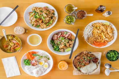 Luv2Eat Thai Bistro Los Angeles - Lowest Flight Fares Luv2Eat Thai Bistro Los Angeles