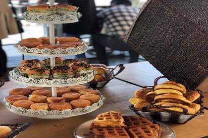Cafe Shemroon Tehran - Lowest Flight Fares Cafe Shemroon Tehran