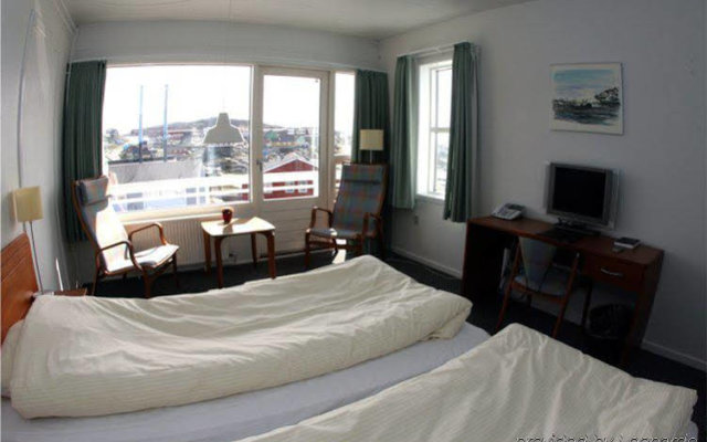 Hotel Hvide Falk-Ilulissat - Lowest Flight Fares Hotel Hvide Falk-Ilulissat